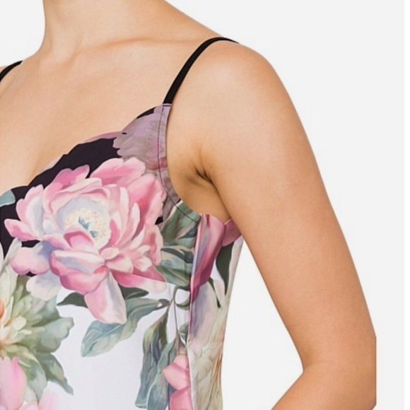 Ted Baker
Cernia Painted Posie Scalloped Camisole - Picture 3 of 16